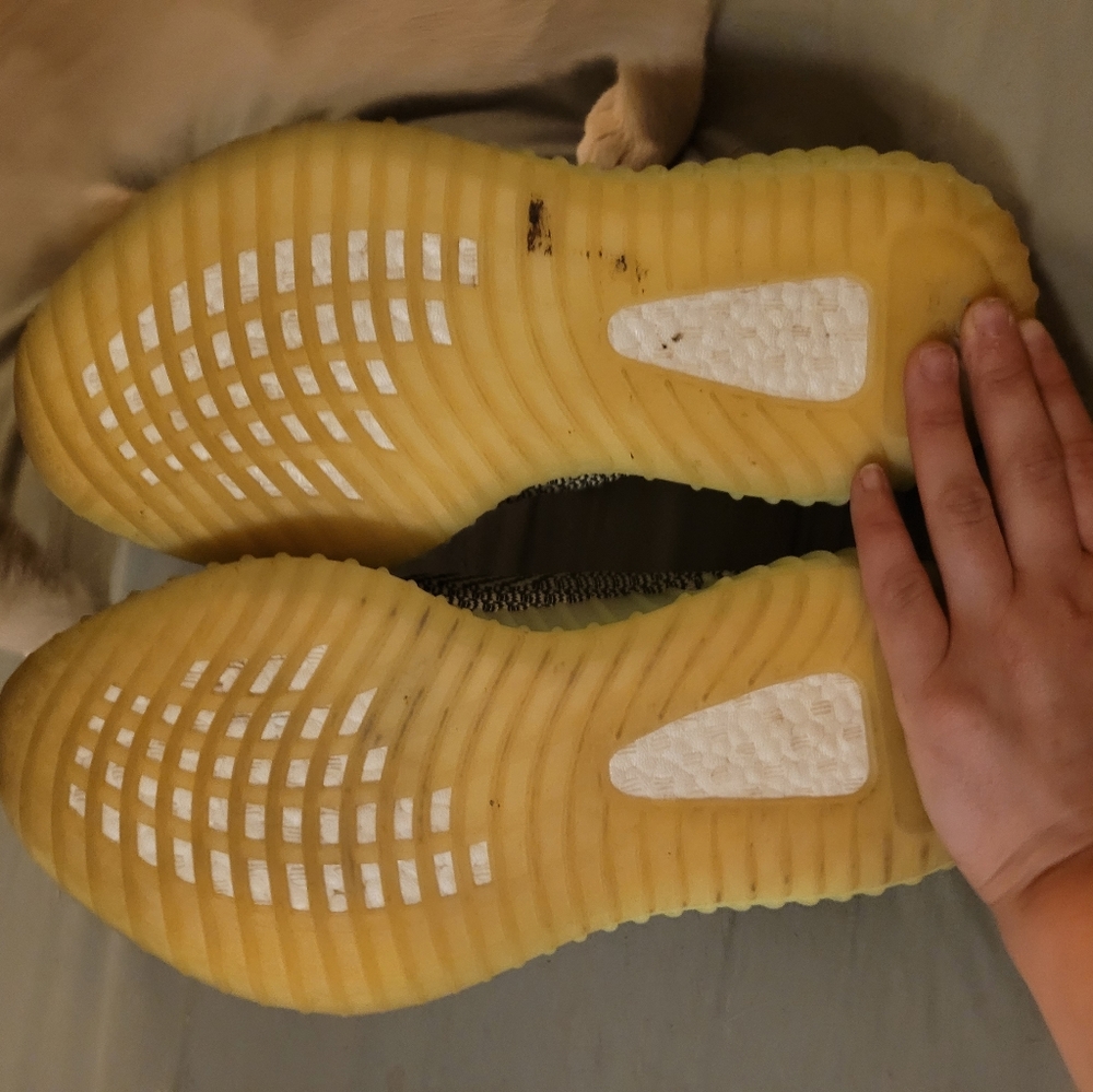 Yeezy Boost - Picture 6 of 9